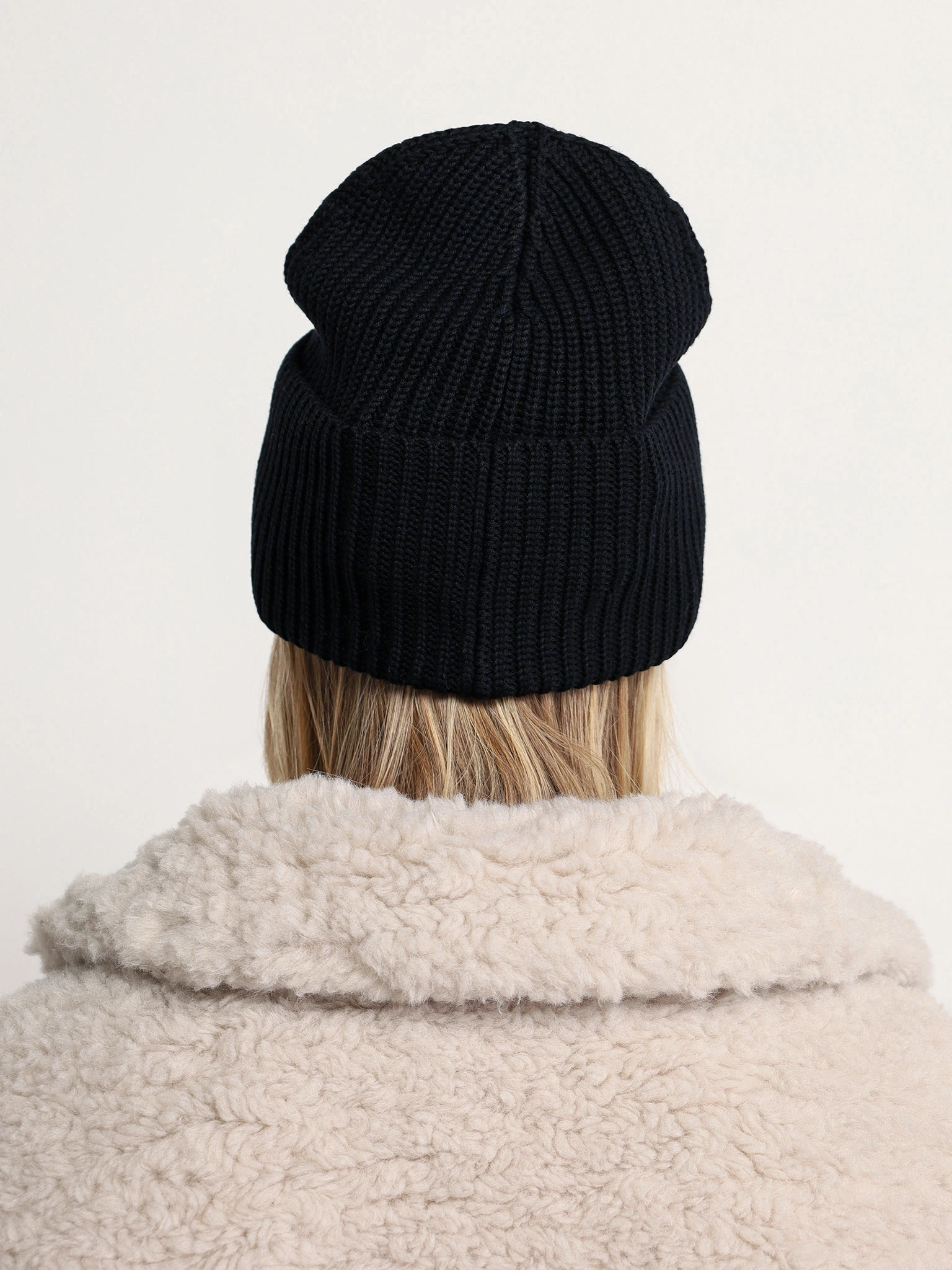 Шапка-бини с отворотом